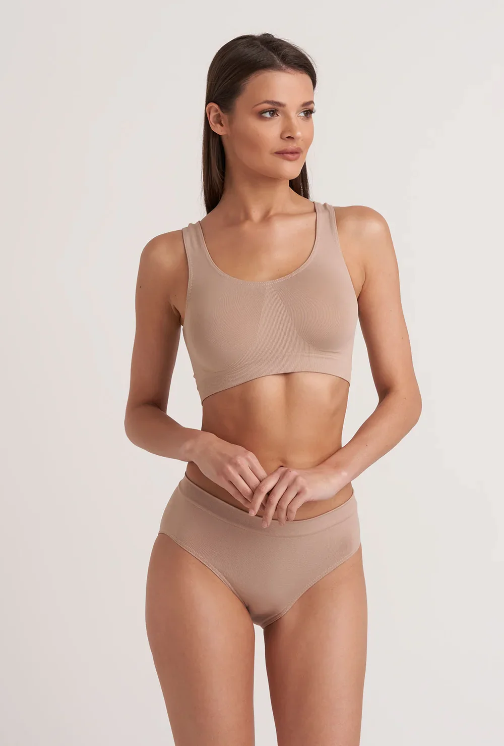 Sportowy top Q-Eko - Image 3
